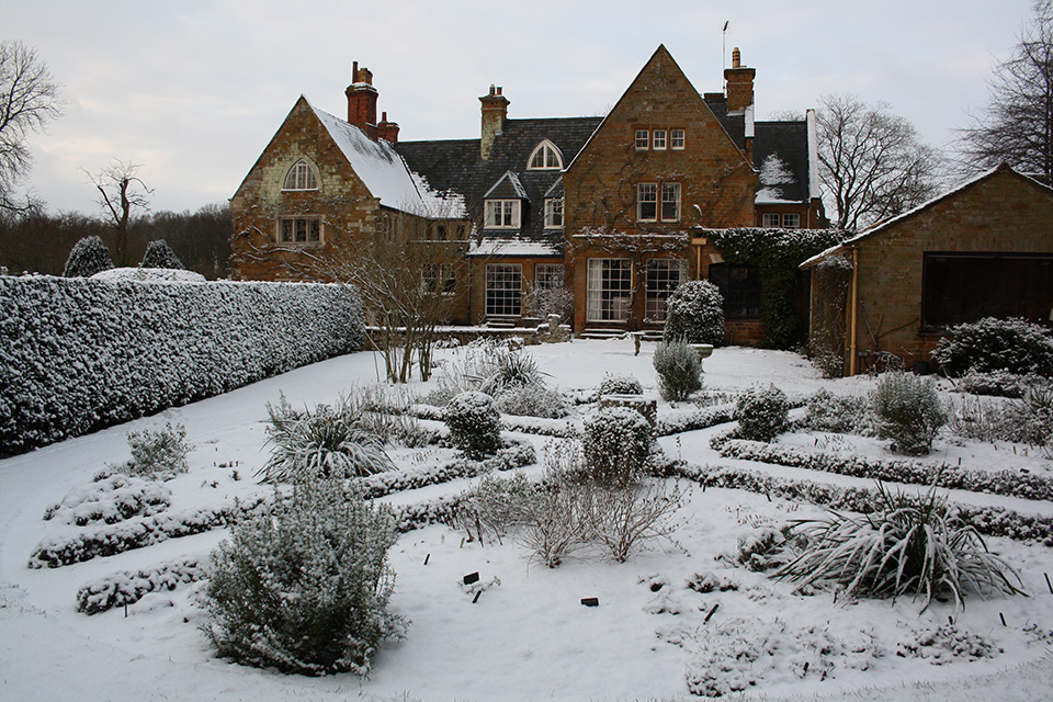 The house in winter